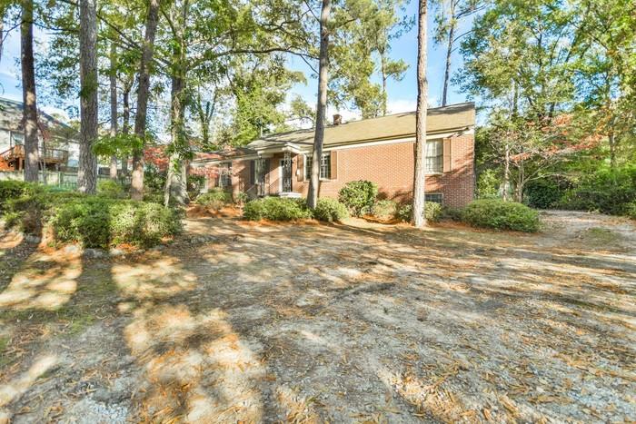 2612 Harrison Rd - Photo 3 of 19