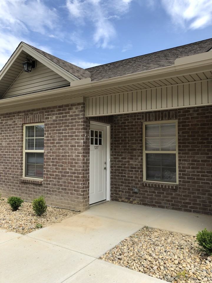 1214 Sparta Drive, Amelia, OH 45102 1 Bedroom Apartment for 745/month