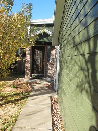 18961 E 16th Ave - Photo 3 of 8