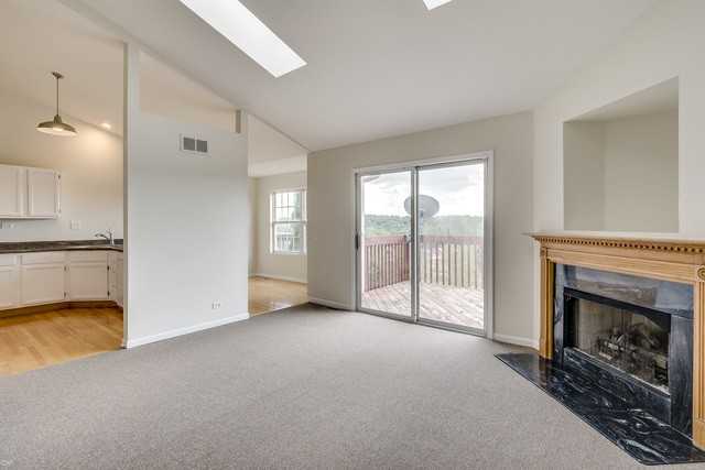 950 Viewpoint Dr - Photo 2 of 16