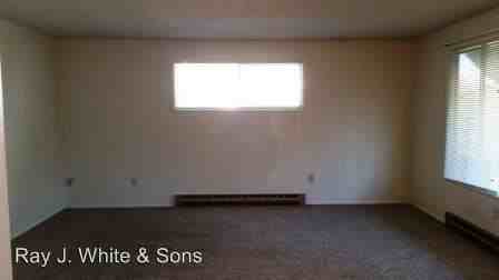 513-515 BRYDEN DR - Photo 2 of 2