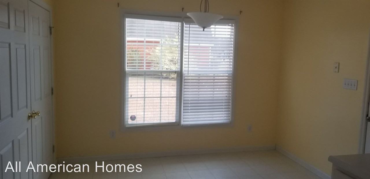 107 Sage Creek - Photo 3 of 7