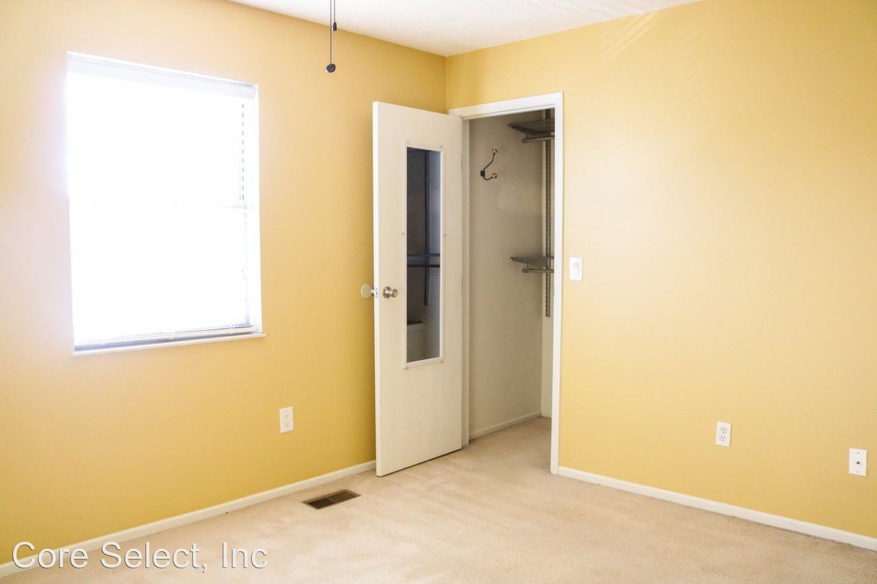 792 Ficus Dr - Photo 2 of 14