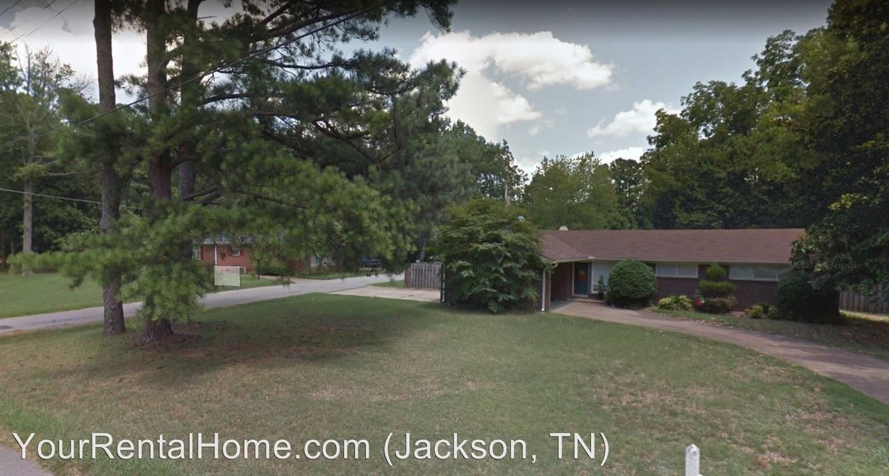 408 Honeysuckle Ln - Photo 3 of 7