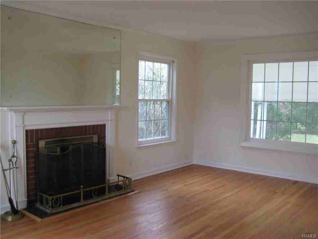 10 Longview Dr - Photo 2 of 11