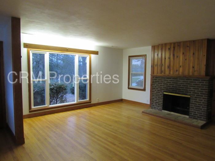 3188 W 1400 S - Photo 2 of 16