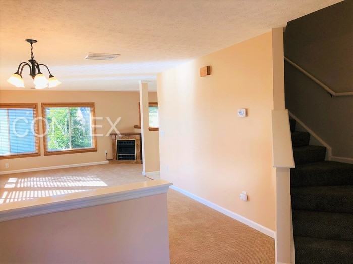 1228 Sunset Dr - Photo 3 of 13