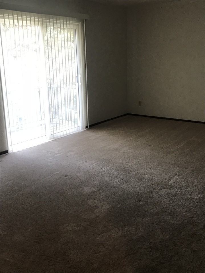 502 South Sweetbriar Drive - Photo 3 of 9