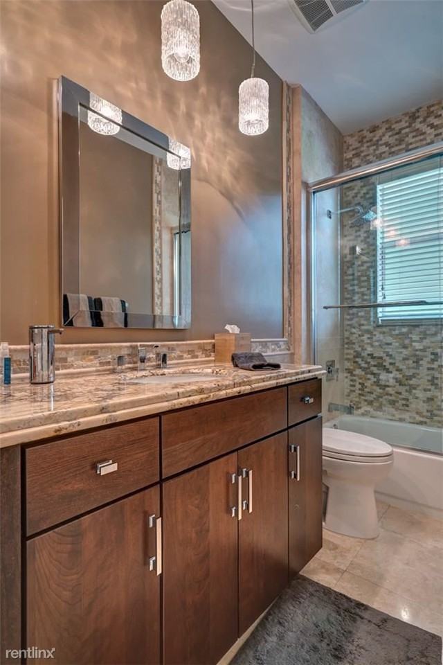 SW 106 ST - Photo 3 of 5