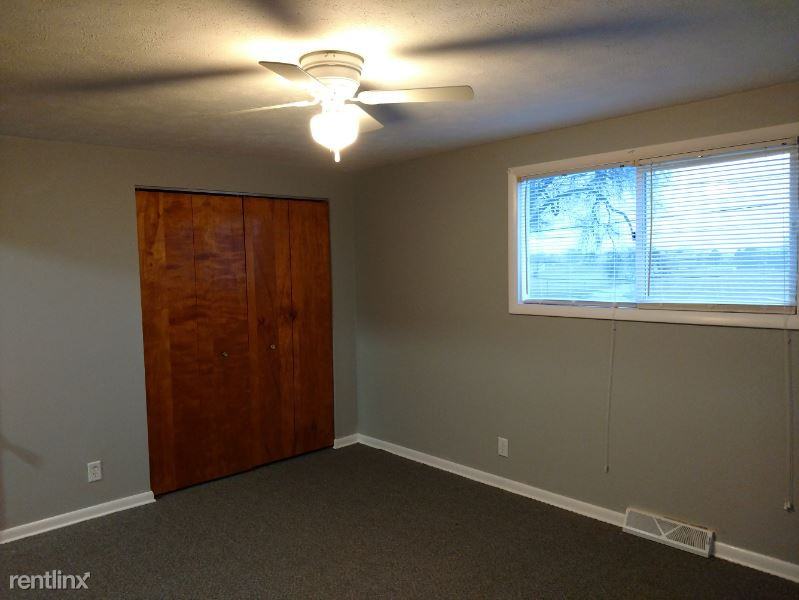 1367 Wertz Ave SW - Photo 2 of 14