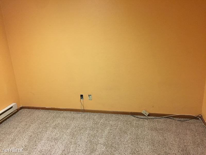 424 N College St - Photo 3 of 14