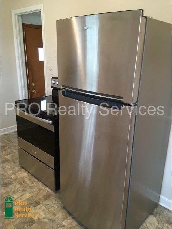 5809 44th Ave S - Photo 3 of 11