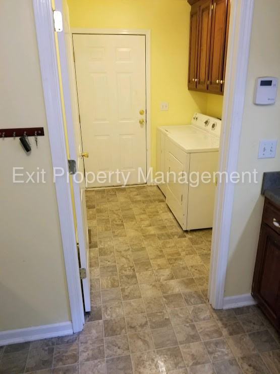 515 W Doak Rd - Photo 3 of 14