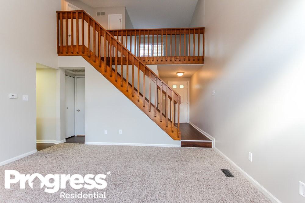 7159 Bay Point Ct - Photo 3 of 17