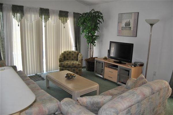 320 Woodlark Dr - Photo 2 of 5