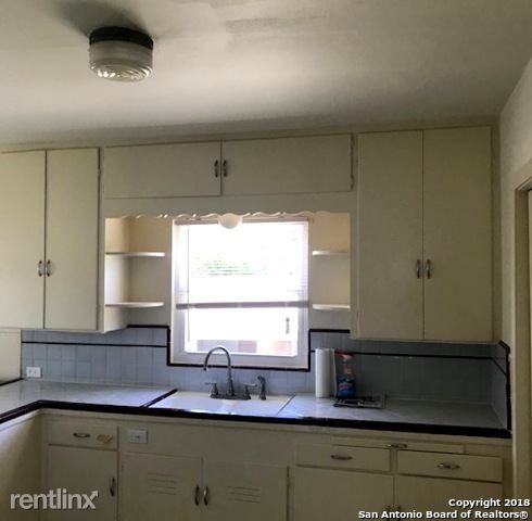 505 Exeter Rd - Photo 3 of 12