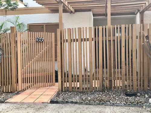 1166 SW 131st Pl Cir N #1166 - Photo 2 of 8