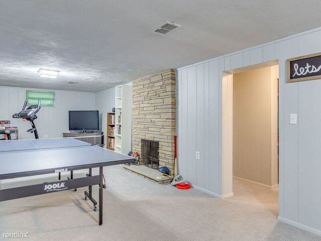 19016 Inglewood Ave - Photo 3 of 20