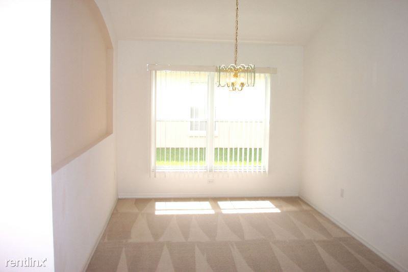 1852 Tara Marie Ln - Photo 2 of 10