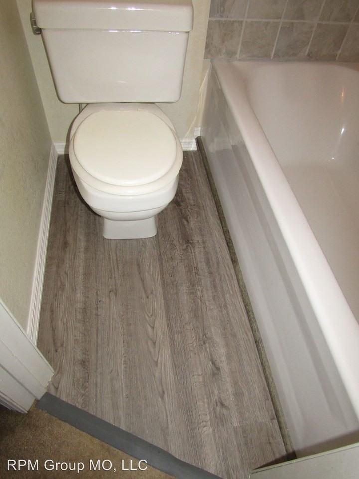 4563 S. Robberson Ave - Photo 2 of 10