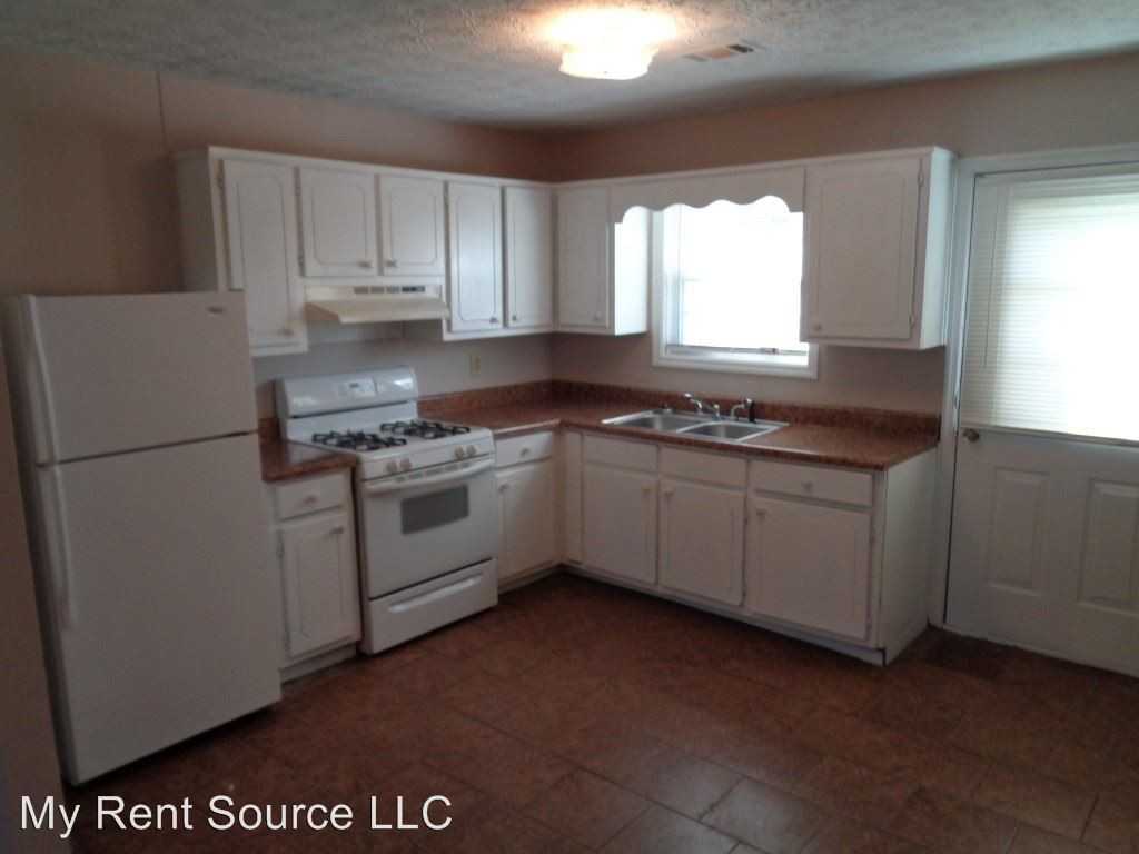 33-35 Burch Ave - Photo 2 of 8