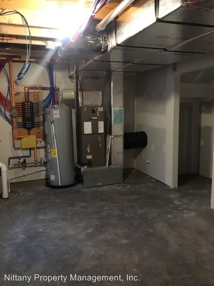 200 TowHee Drive - Photo 3 of 32