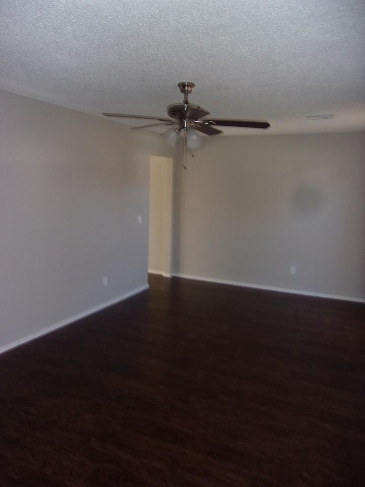 2716 NW 109th St - Photo 2 of 21