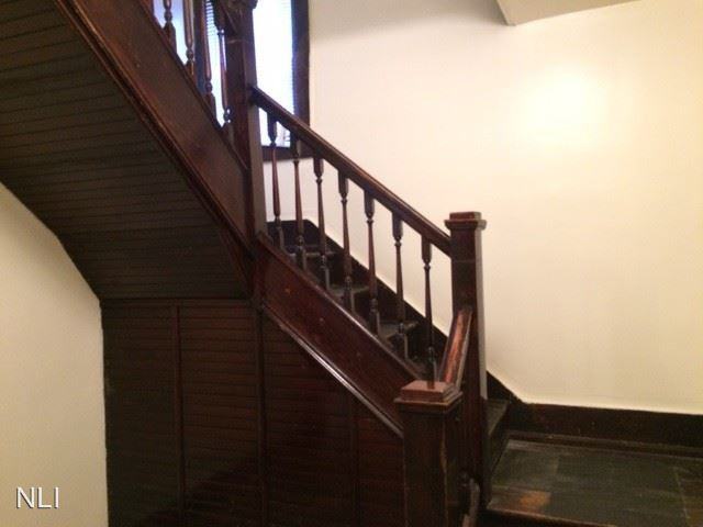 1014 St Marys Ave - Photo 3 of 7