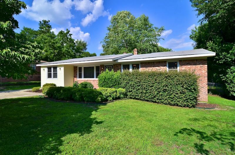 1830 Ardmore Rd - Photo 3 of 31