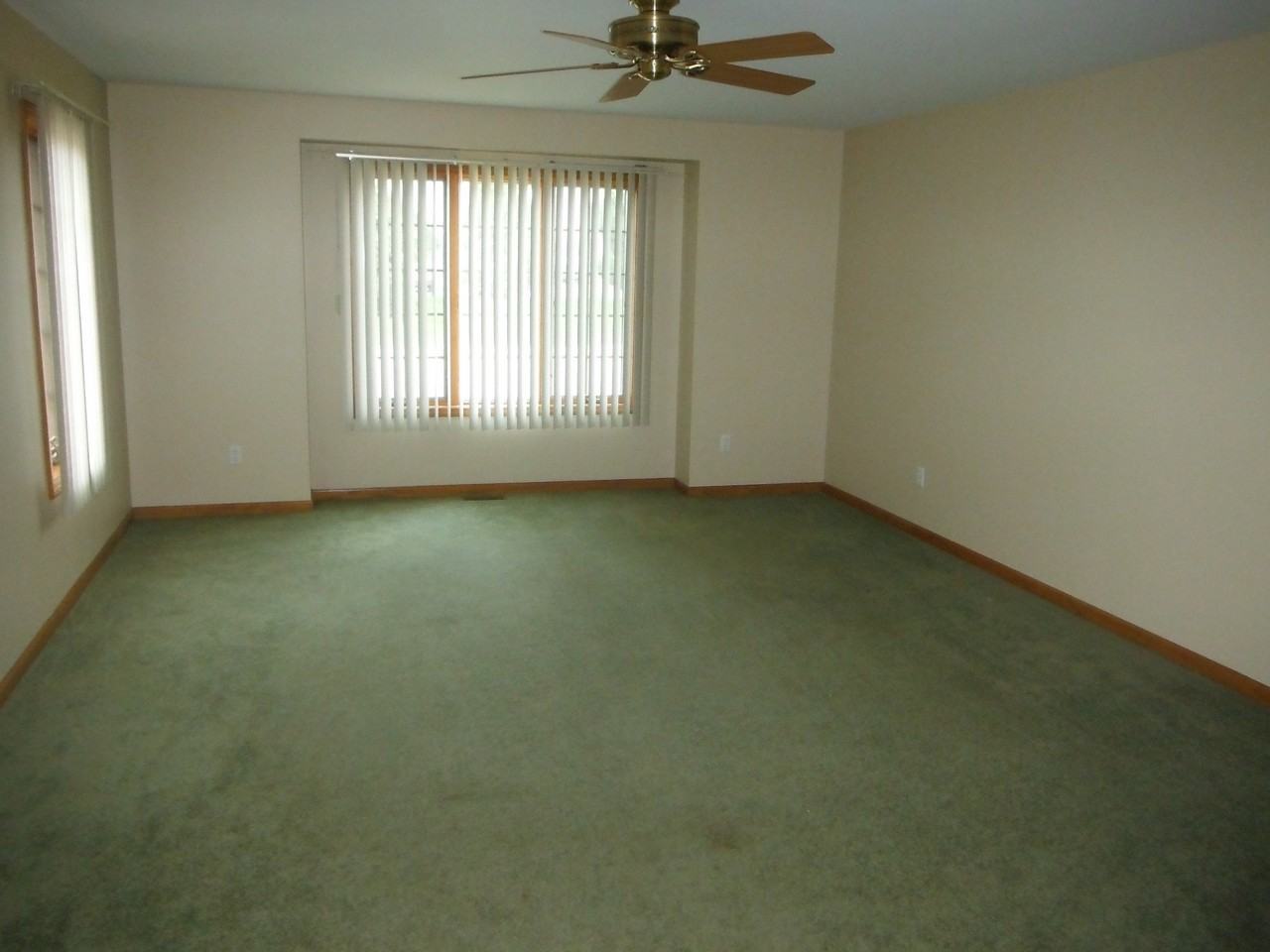 9616 Keilman St - Photo 2 of 19