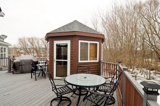 1453 Sutton Cir - Photo 3 of 12