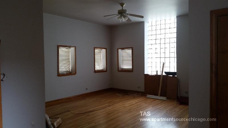 N Oakley Ave #1, Chicago, IL 60647 2 Bedroom Apartment for $1,800/month -  Zumper