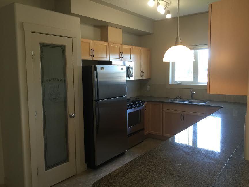 921 B Thickwood Blvd - Photo 3 of 14