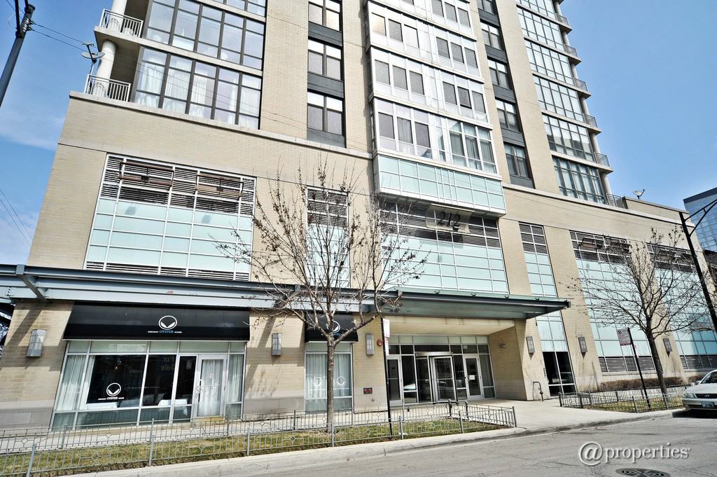 212 E Cullerton St #406