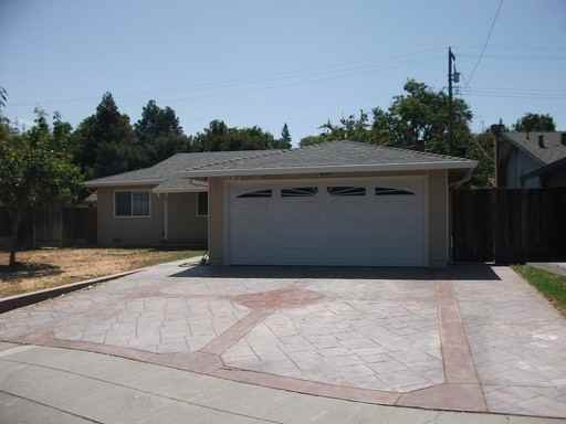 1058 Durness Pl - Photo 2 of 21