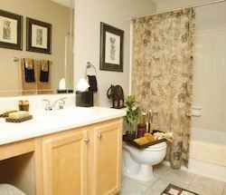 Spalding Bridge - Photo 2 of 10