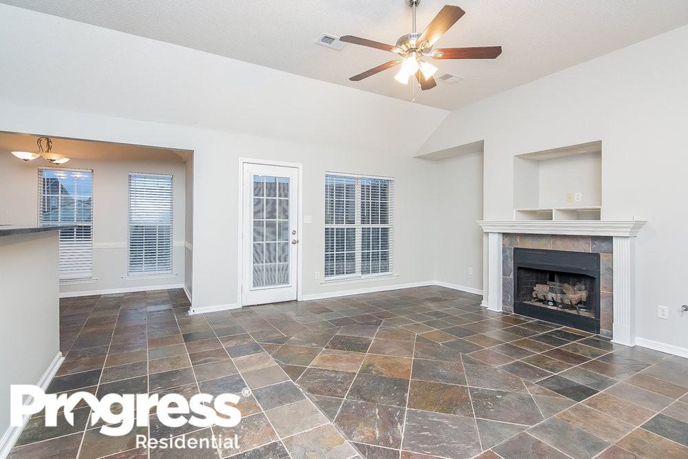 11629 Leewood Dr - Photo 2 of 15