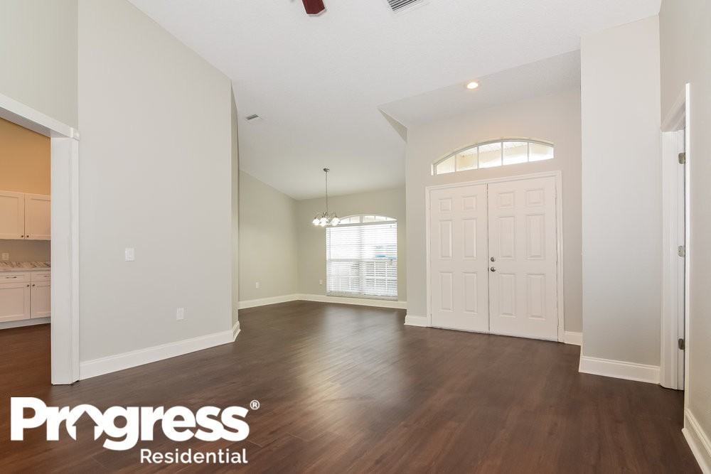 22900 Sterling Manor Loop - Photo 3 of 15