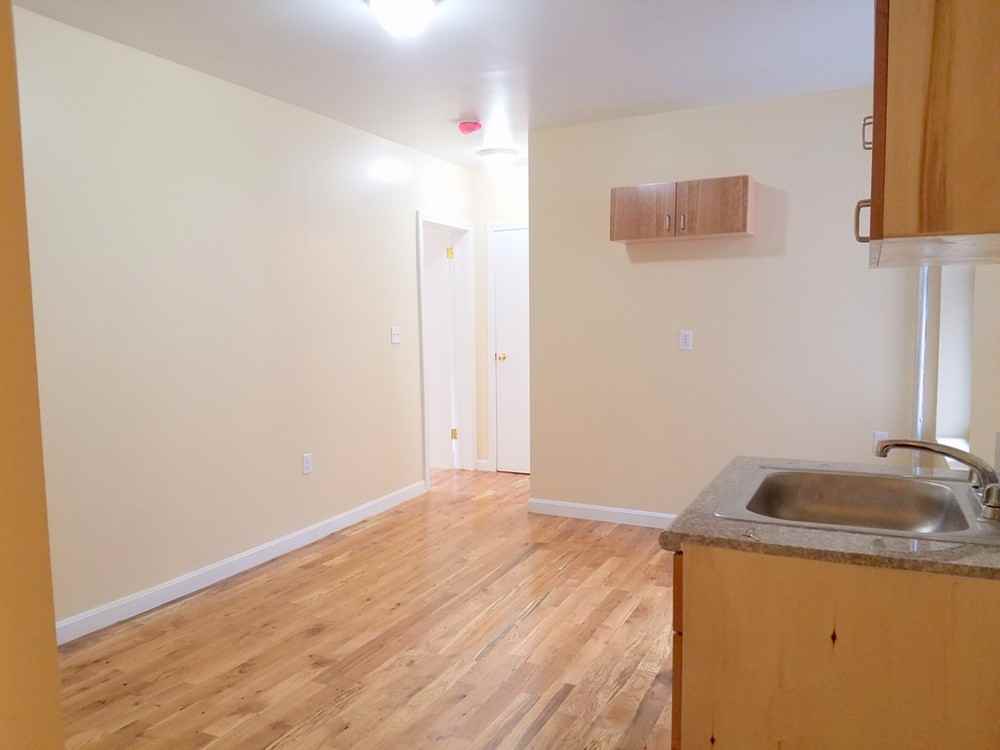 552 West 188th Street - Photo 3 of 5