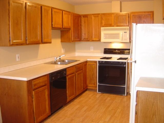 7513 Upper 167th St W - Photo 2 of 5