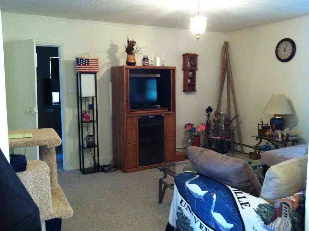 667 Creek Rd - Photo 3 of 5