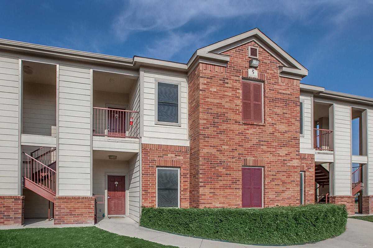 Las Brisas Apartments - Photo 2 of 32