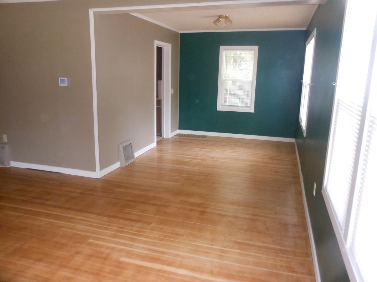 1106 Williams Blvd - Photo 3 of 14