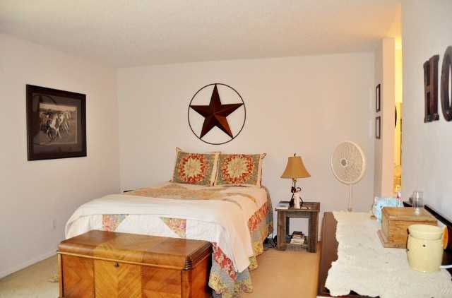 2109 Warnford Pl - Photo 3 of 18