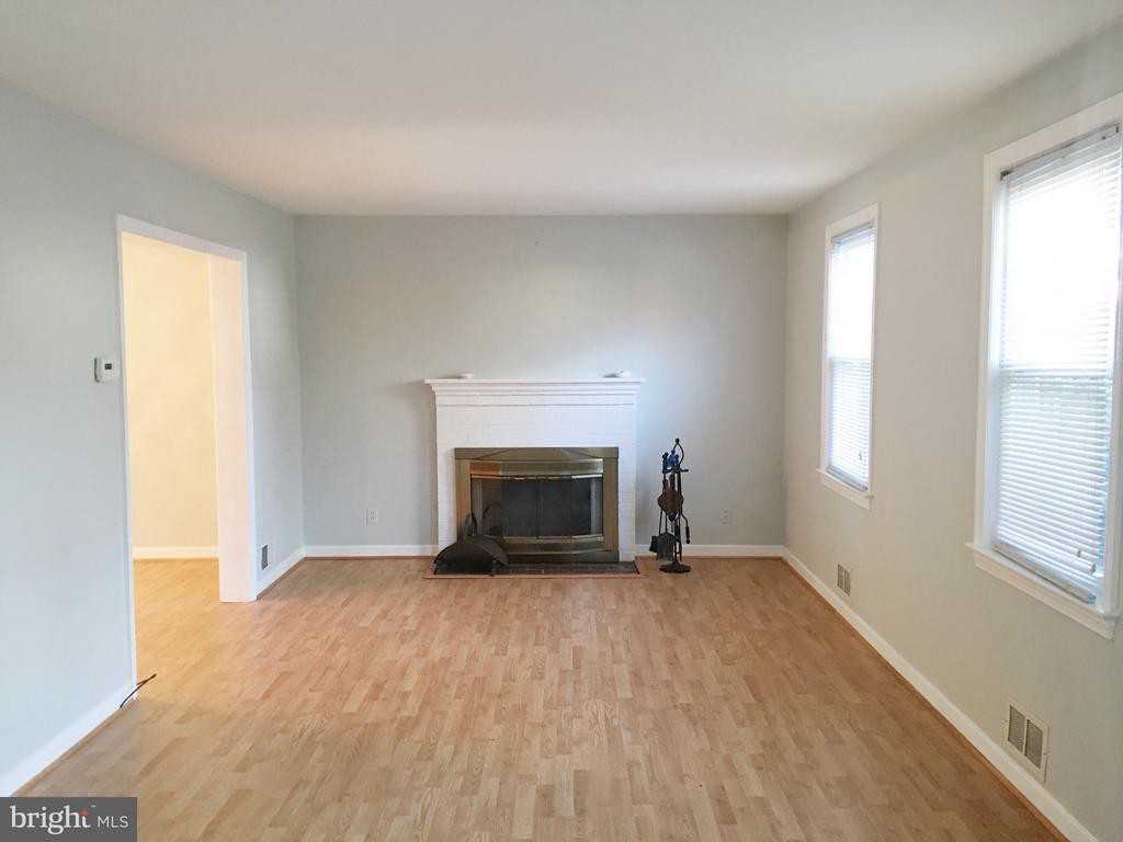 5944 10th Rd N - Photo 2 of 23