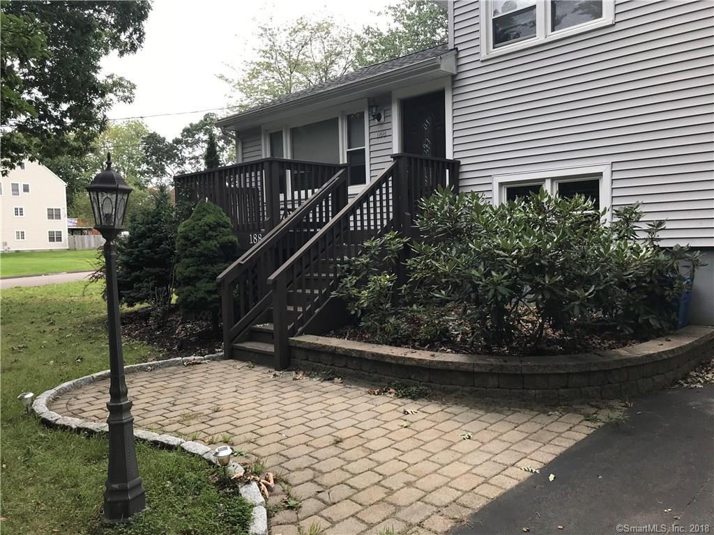 188 Henry St - Photo 3 of 27