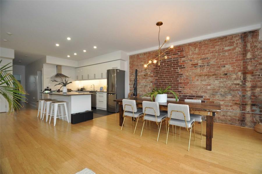 280 College Street #3