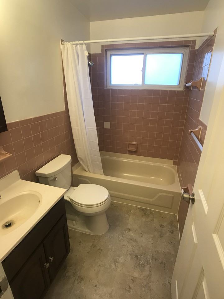 11005 Timken Ave - Photo 3 of 7
