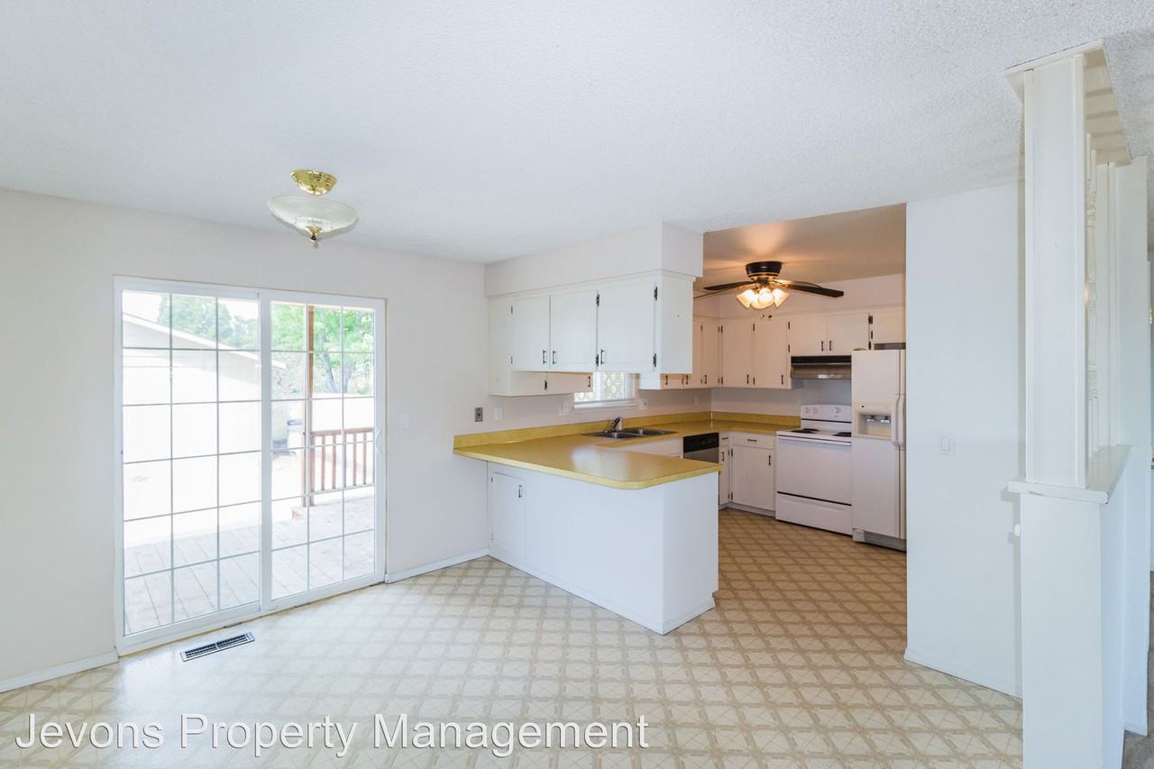 106 N 94th Pl - Photo 3 of 27