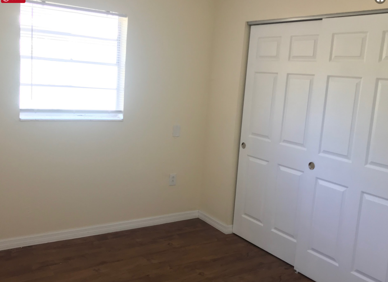 10114 Hyacinth Ave - Photo 3 of 7